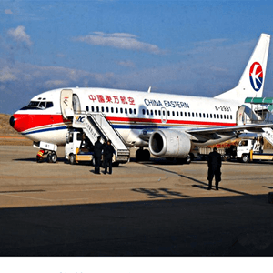 青岛机场快递航空快运业稳步发展的原因是什么？
